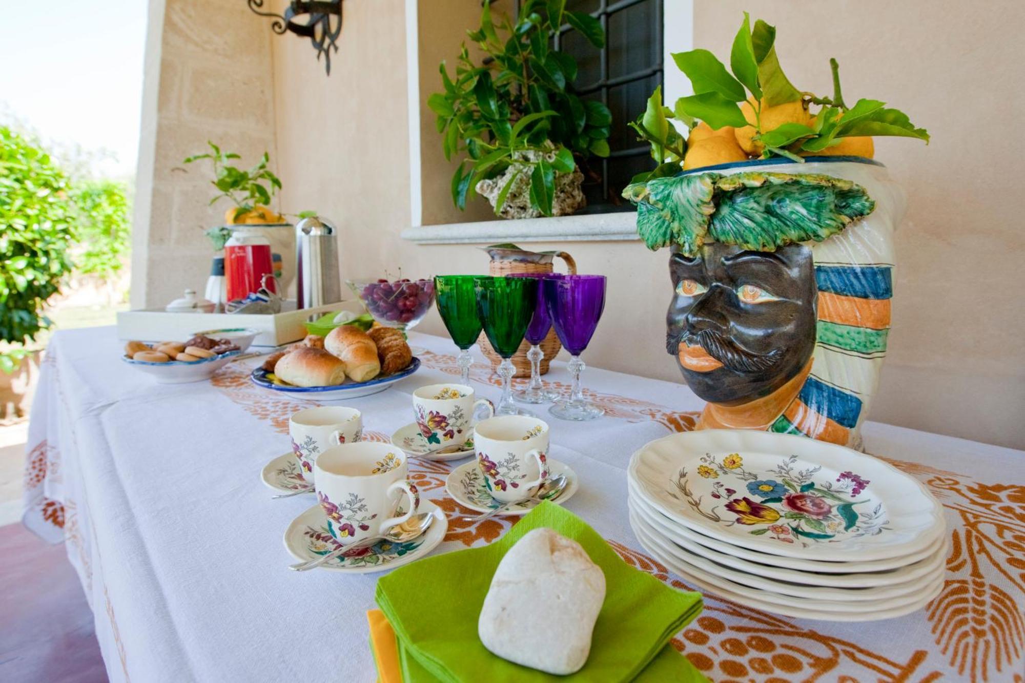 Baglio Sant'Andrea Bed and Breakfast Valderice Buitenkant foto