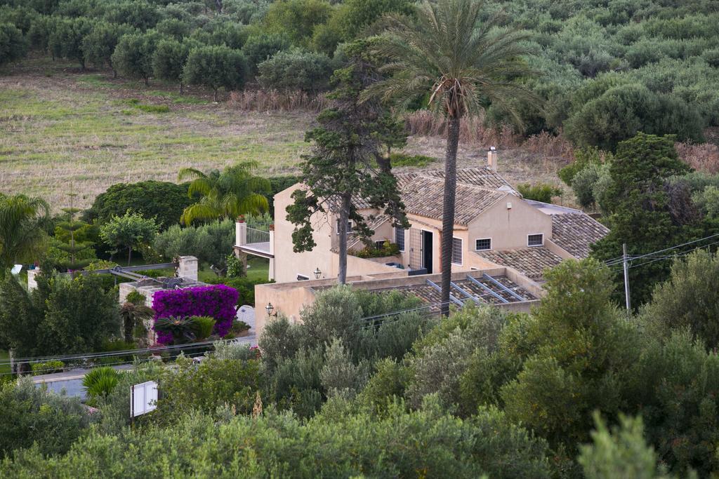 Baglio Sant'Andrea Bed and Breakfast Valderice Buitenkant foto