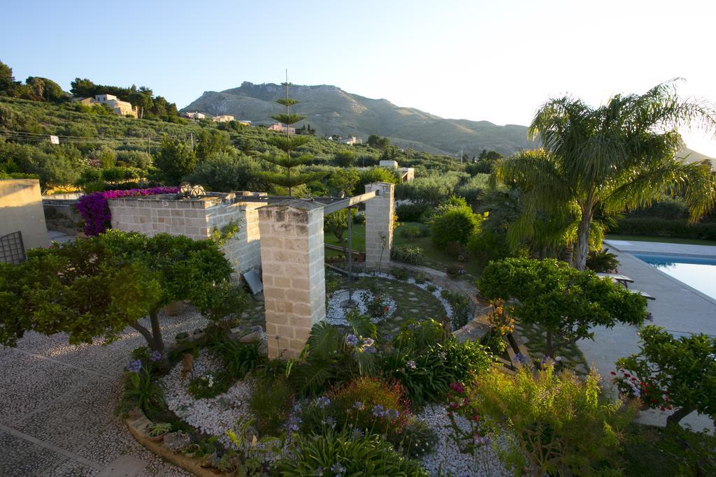 Baglio Sant'Andrea Bed and Breakfast Valderice Buitenkant foto