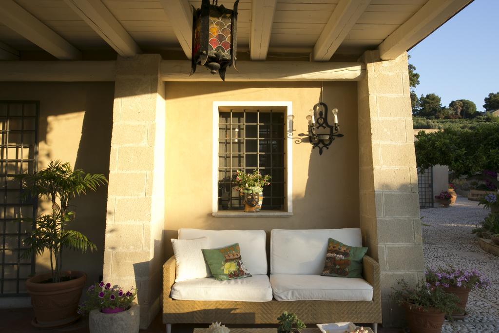 Baglio Sant'Andrea Bed and Breakfast Valderice Buitenkant foto
