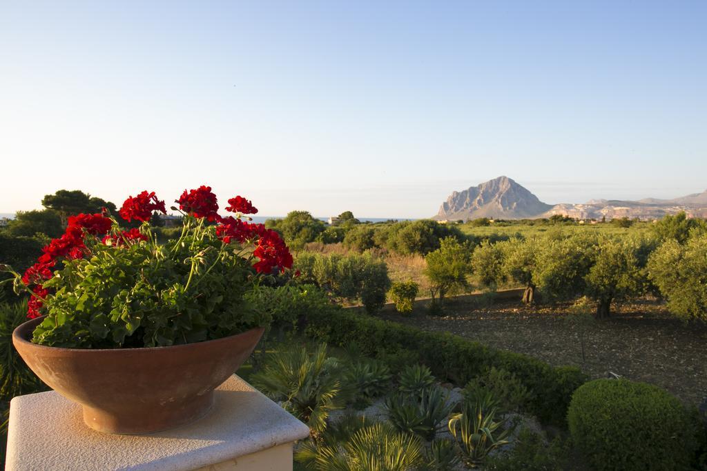 Baglio Sant'Andrea Bed and Breakfast Valderice Buitenkant foto