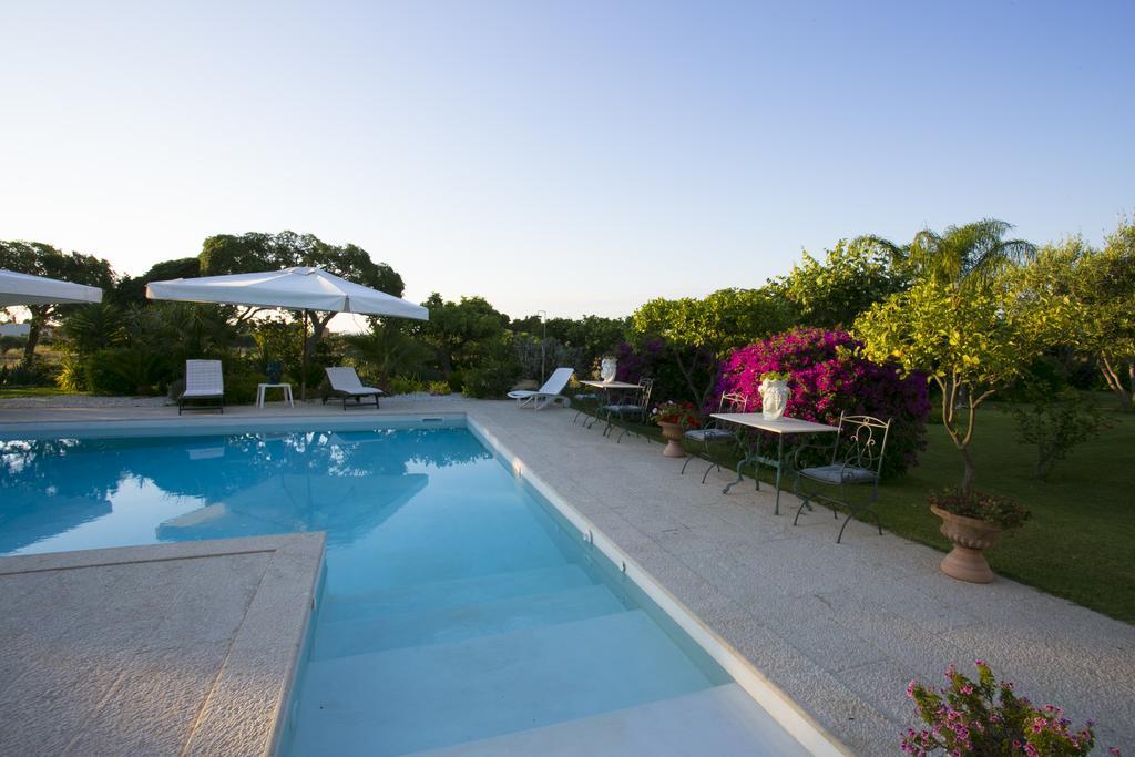 Baglio Sant'Andrea Bed and Breakfast Valderice Buitenkant foto